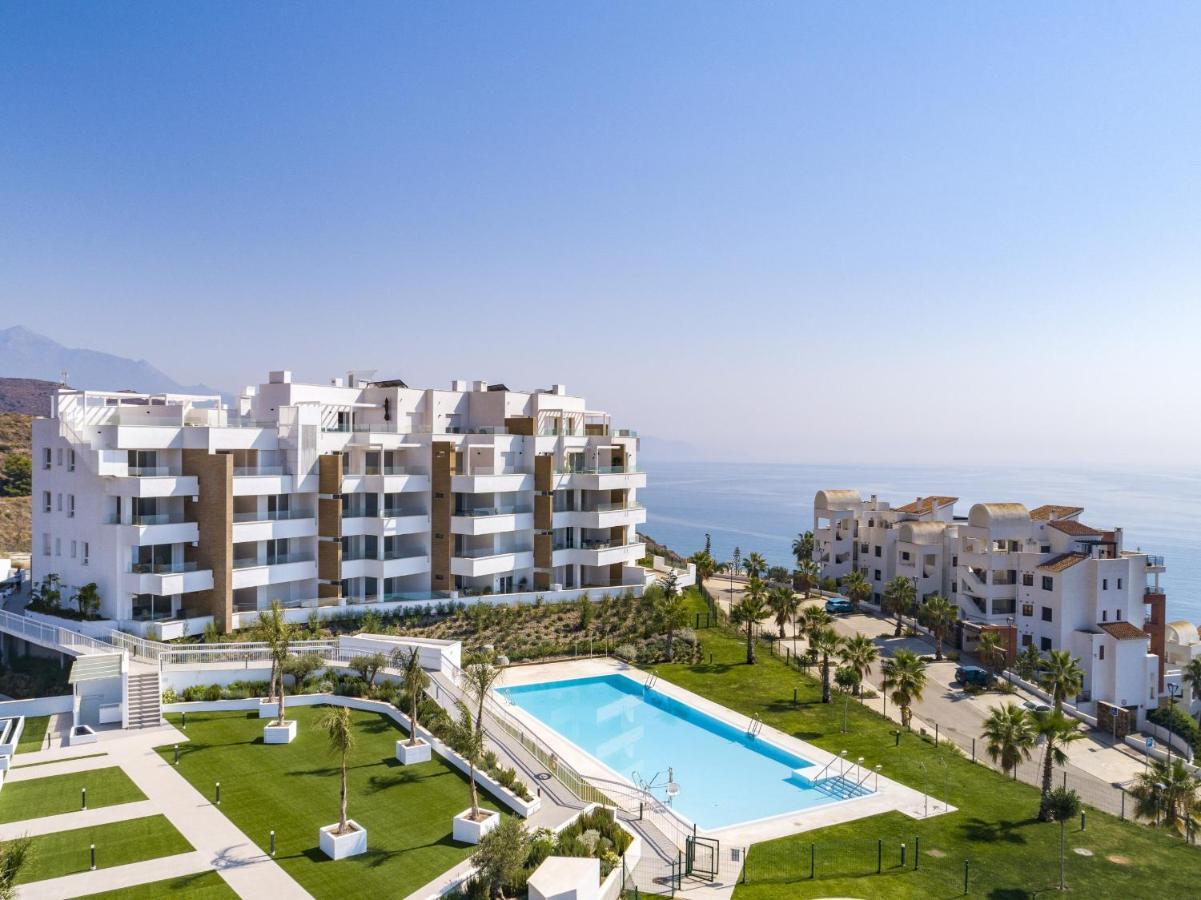 De Lujo Con Jardin Privado Torrox